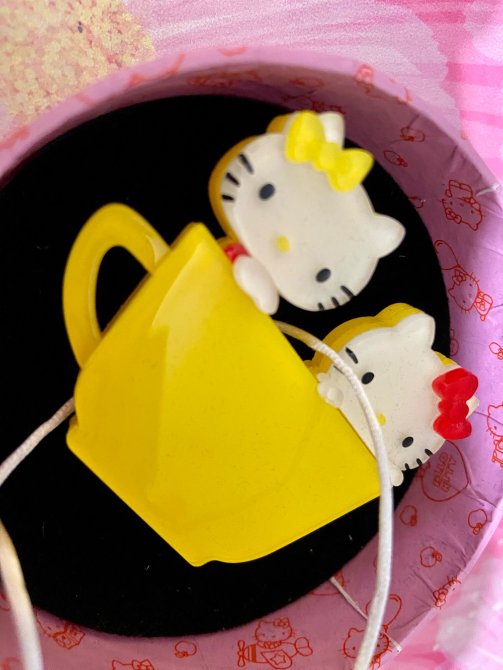 Kitty HELLO & MiMmY collaboration ErStWiLdEr brooch new - Picture 7 of 8
